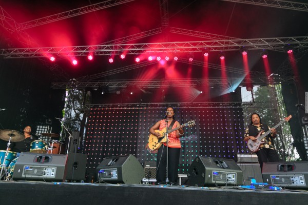 Ruthie Foster (Fotos: Matthias Höing)